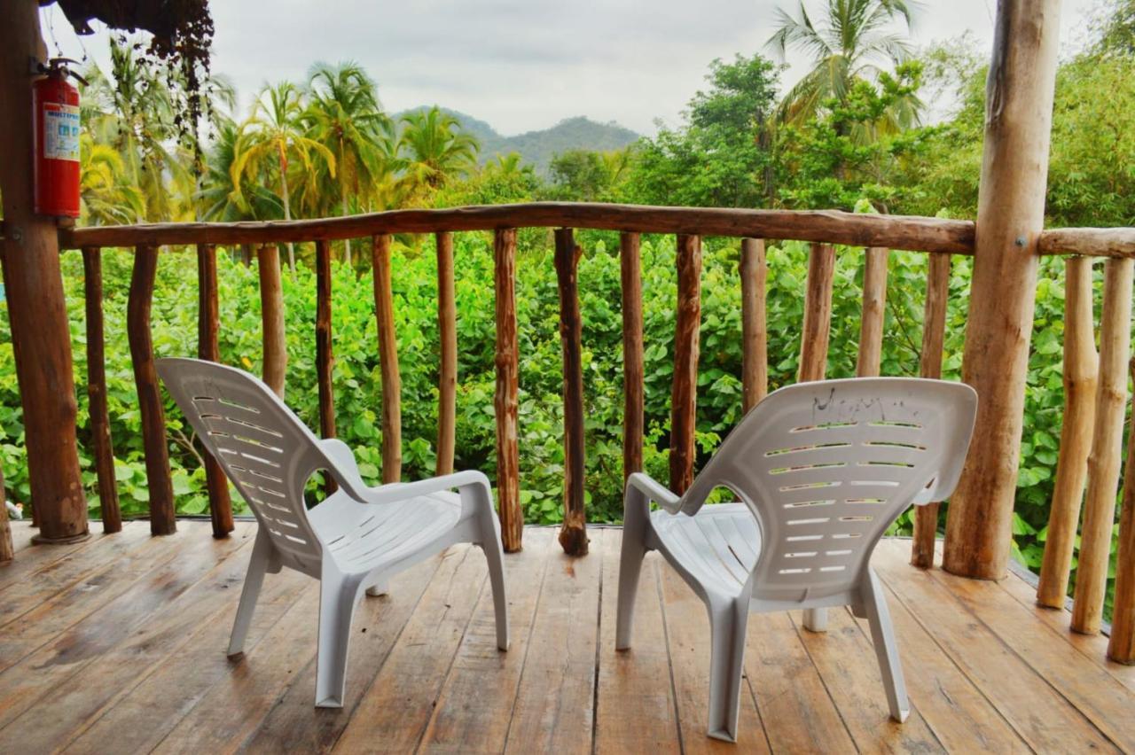 The Mompe Beach Hostal La Poza Luaran gambar