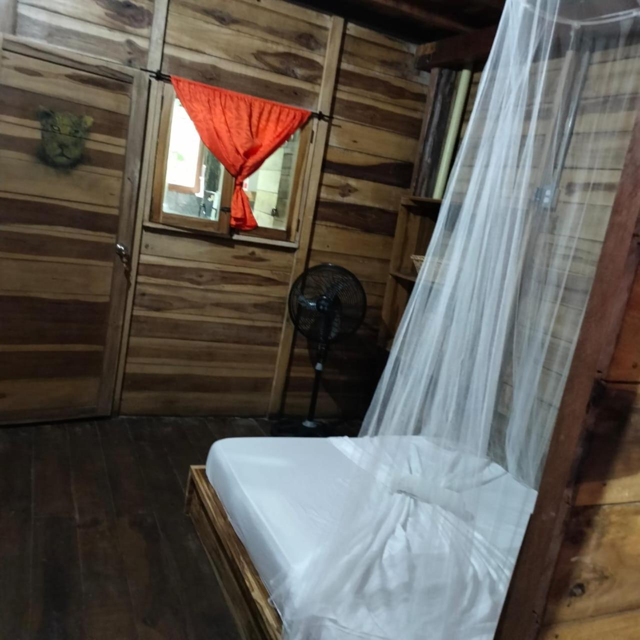 The Mompe Beach Hostal La Poza Luaran gambar