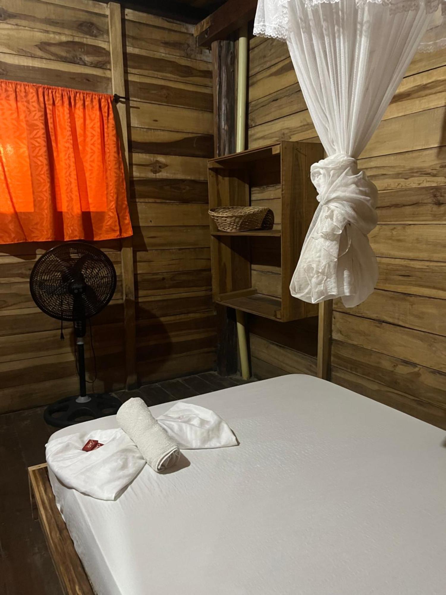 The Mompe Beach Hostal La Poza Luaran gambar