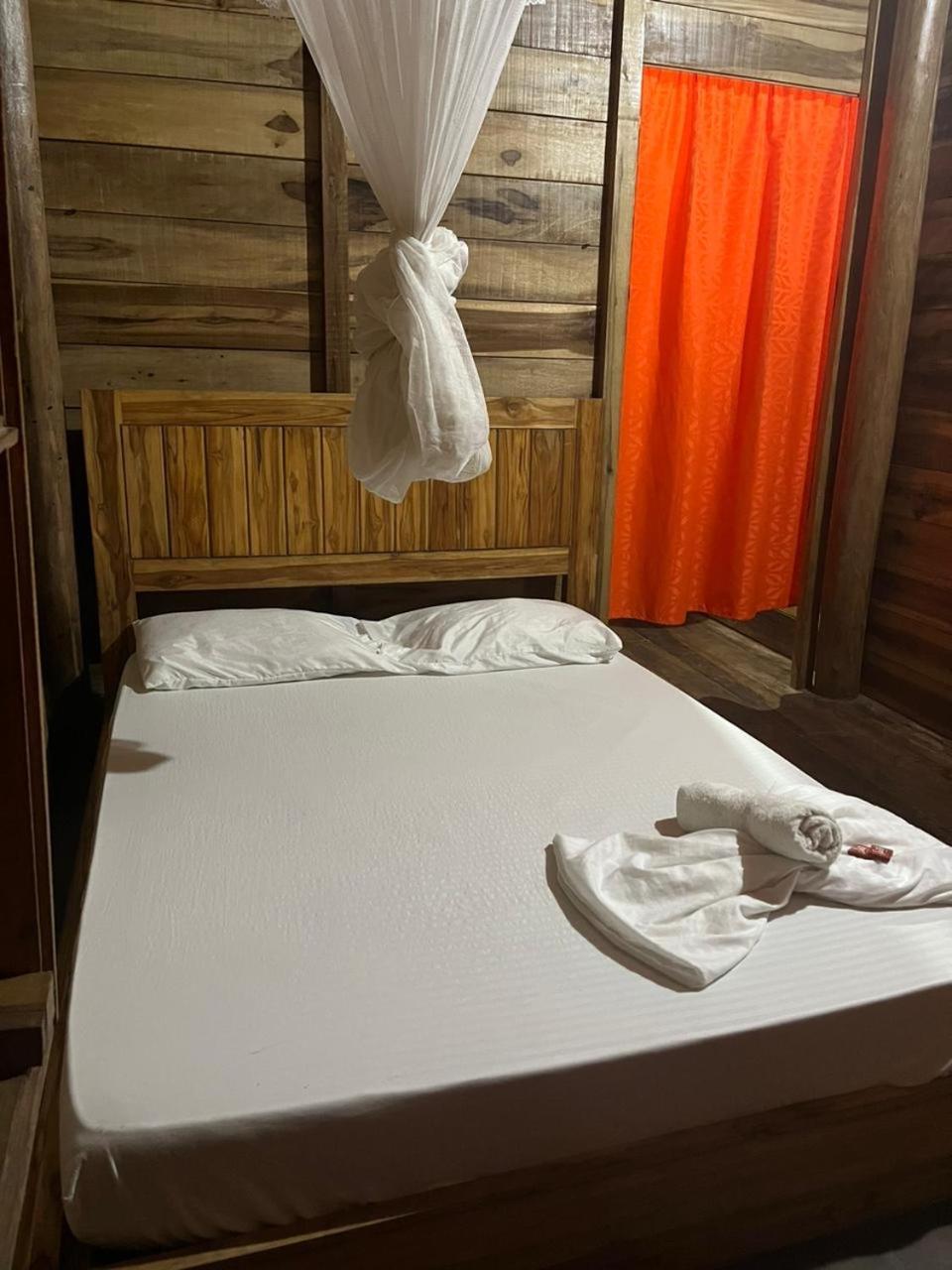 The Mompe Beach Hostal La Poza Luaran gambar