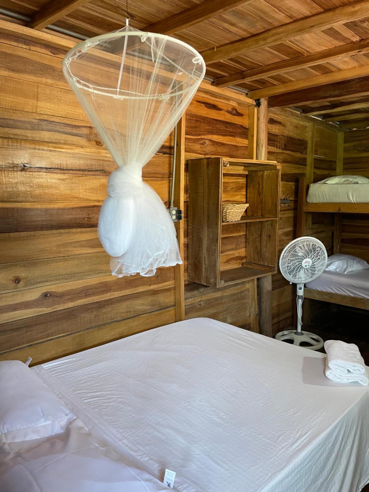 The Mompe Beach Hostal La Poza Luaran gambar